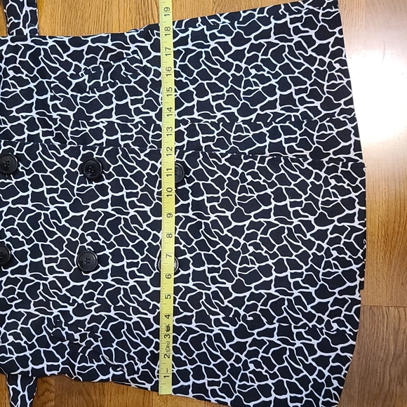 Vertigo Paris Women's Black and White Stretch Cotton Trench Coat (Sz S) - Picture 9 of 11